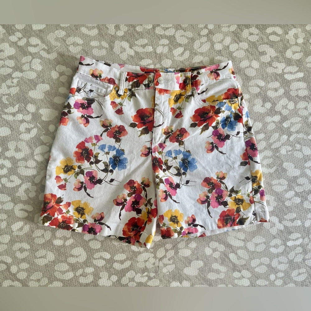 Gloria Vanderbilt size 10 stretch floral denim jeans